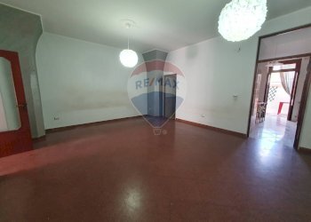 Stanza vuota - Bilocale Via Ugo Foscolo
 
71, Bari - foto 7