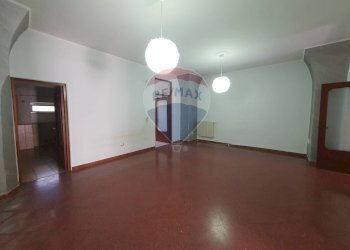 Stanza vuota - Bilocale Via Ugo Foscolo
 
71, Bari - foto 10