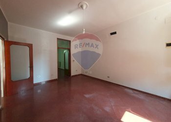 Stanza vuota - Bilocale Via Ugo Foscolo
 
71, Bari - foto 12