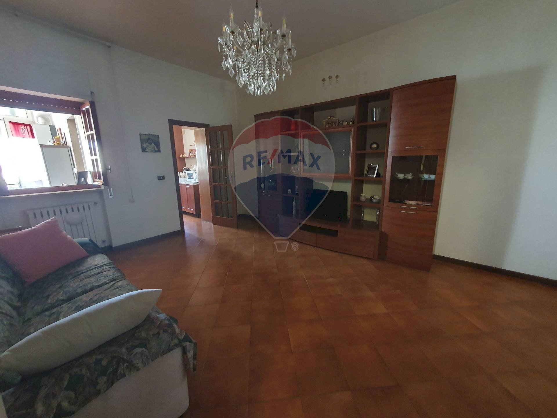 Soggiorno - Three-room apartment Via Ugo Foscolo
71A, Bari - photo 2