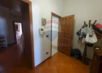 Hall / corridoio - Trilocale Via Ugo Foscolo
 
71A, Bari - foto 8