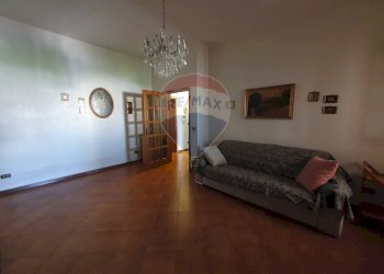 Soggiorno - Trilocale Via Ugo Foscolo
 
71A, Bari - foto 12