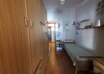 Camera / camera da letto - Independent house Via Ugo Foscolo
 
71, Bari - photo 43