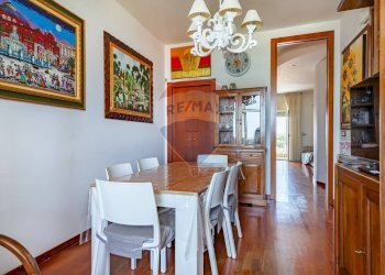 Sala da pranzo - Quadrilocale Via Pietro Mascagni
 
22, Bari - foto 6