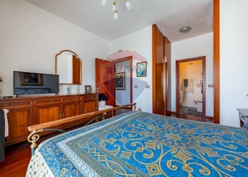 Camera / camera da letto - Quadrilocale Via Pietro Mascagni
 
22, Bari - foto 16