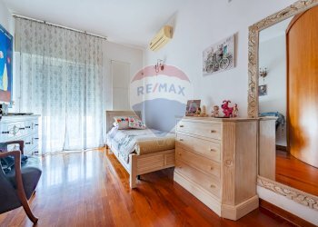 Camera / camera da letto - Quadrilocale Via Pietro Mascagni
 
22, Bari - foto 19