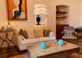 Soggiorno - Casa indipendente Via Regina Margherita
11, Turi - foto 9