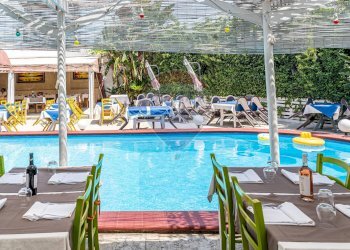 Piscina - Hotel Via Quintino Pisanò
 
18, Nardò - foto 4