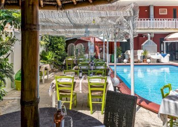 Piscina - Hotel Via Quintino Pisanò
 
18, Nardò - foto 8