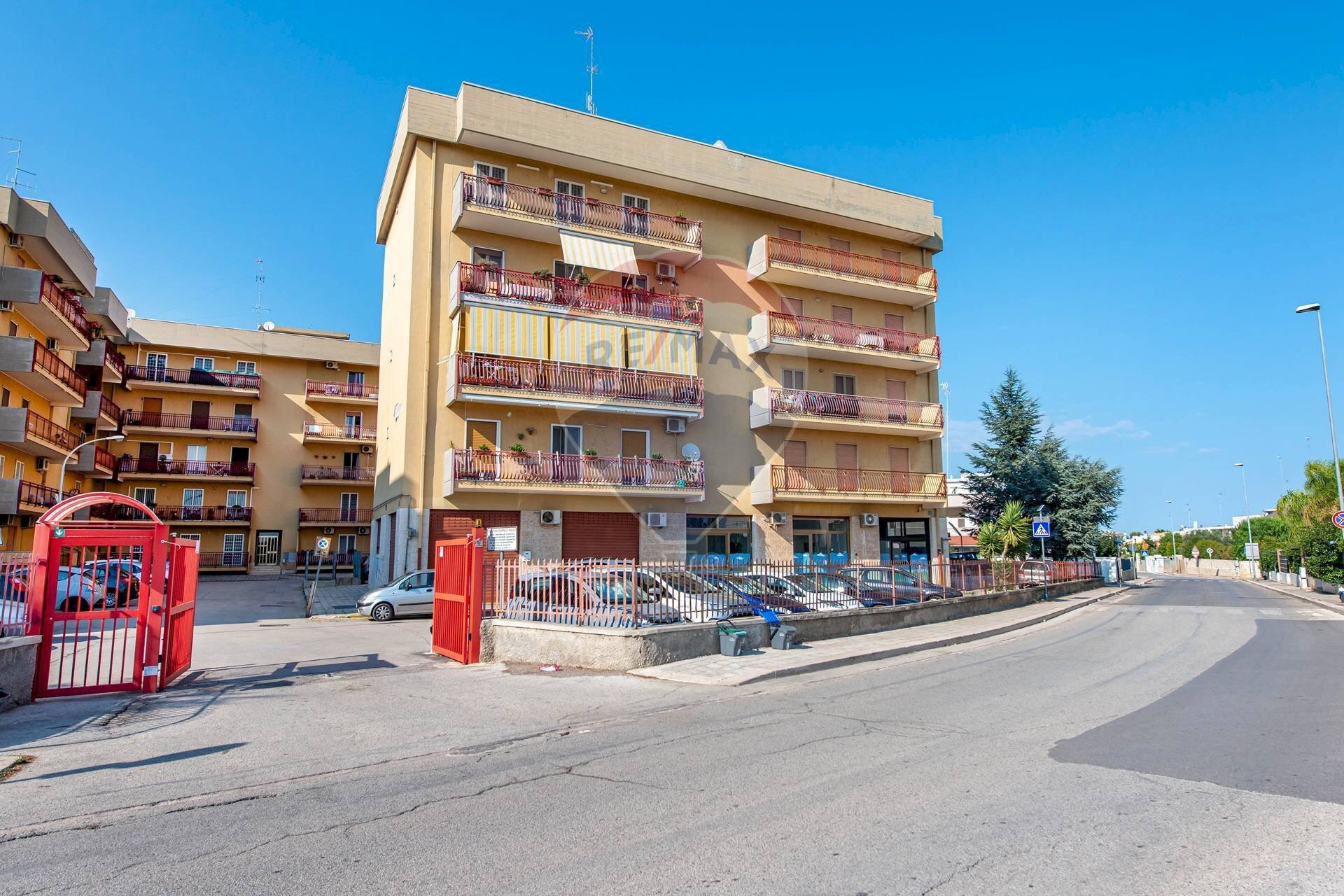 Foto 1 - Commercial Premises Via Cornole di Ruccia
 
54, Modugno - photo 1