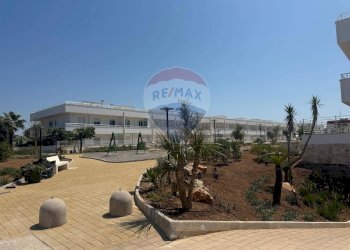 Edificio all\'aperto - Trilocale Via Alfredo Giovine
73, Bari - foto 5