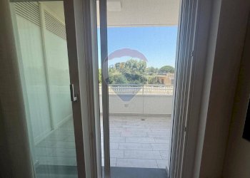 Balcone - Trilocale Via Alfredo Giovine
73, Bari - foto 24