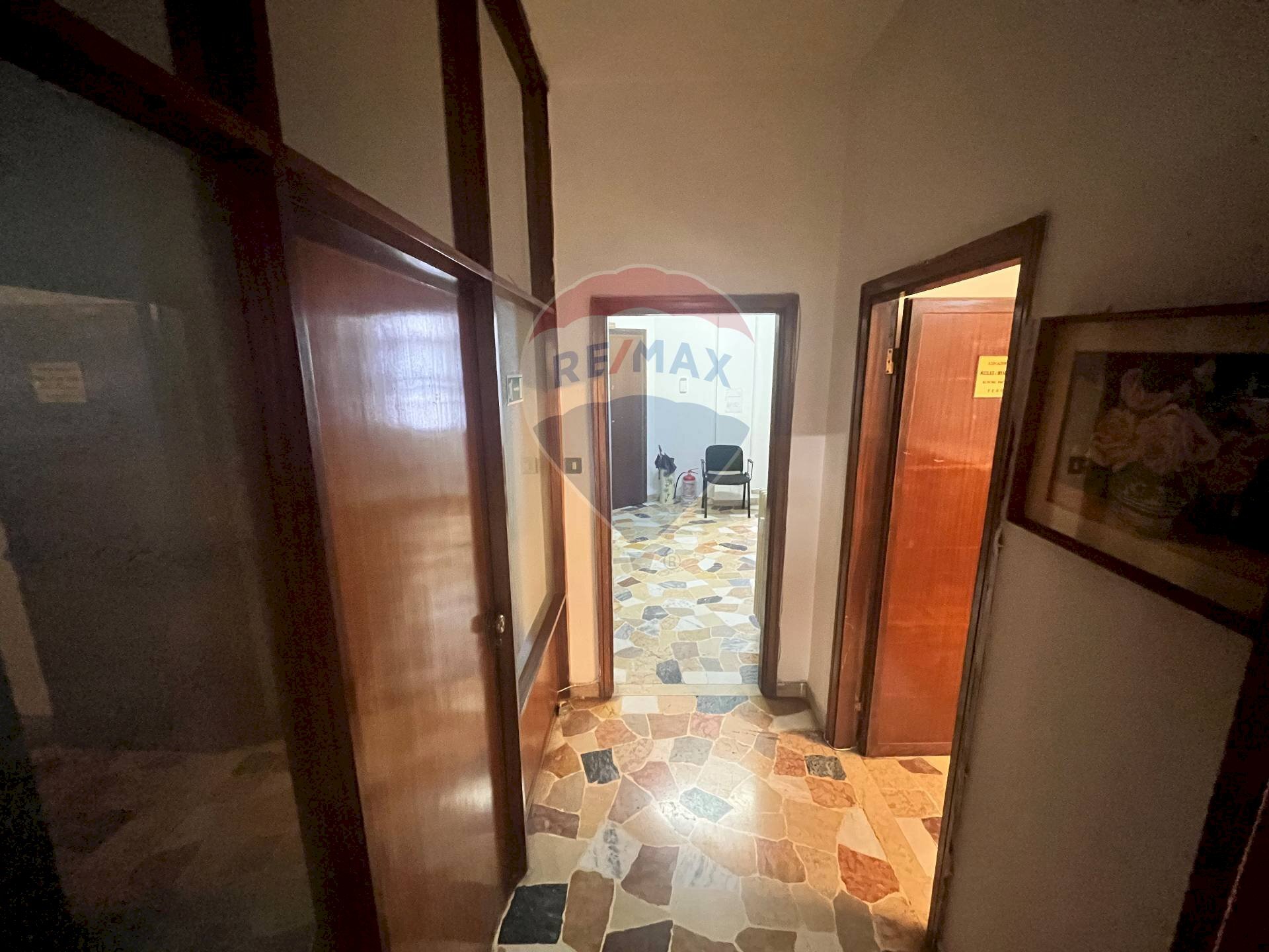 Hall / corridoio - Ufficio Contrada Della Rosa, Ferrara - foto 2