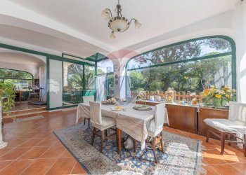 Sala da pranzo - Villa Via Madonna degli Angeli
 
40, Velletri - photo 9