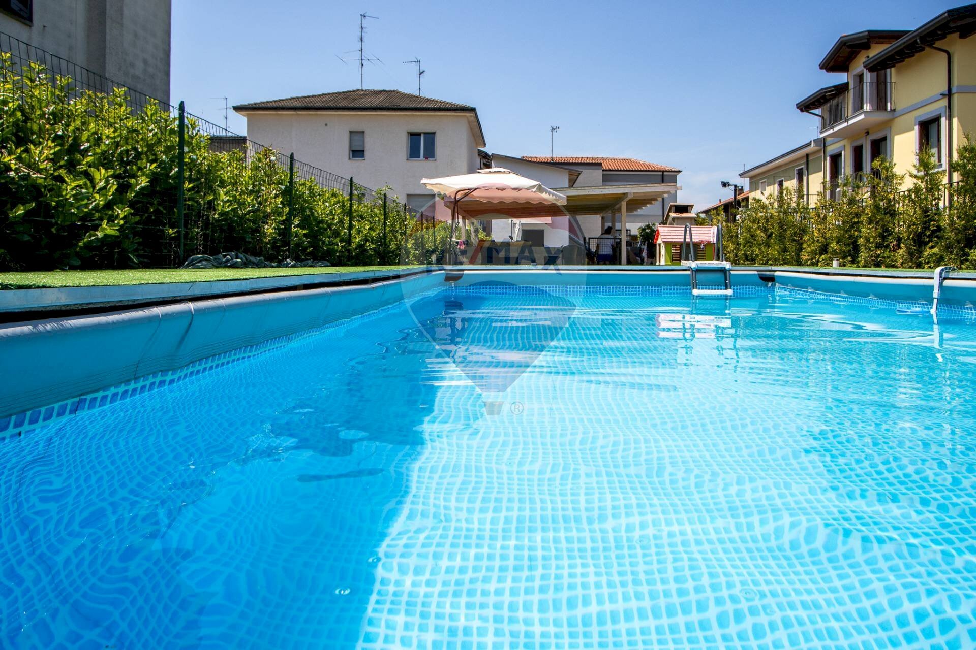 Piscina - Casa indipendente VIA SANT'AMBROGIO
 
38, Triuggio - foto 1