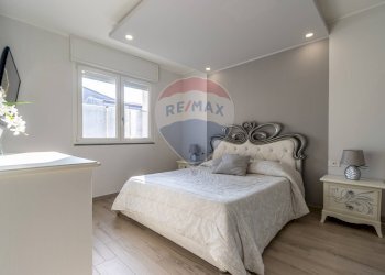 Camera / camera da letto - Casa indipendente VIA SANT'AMBROGIO
 
38, Triuggio - foto 16