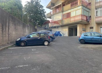 Edificio all\'aperto - Box Via Sottotenente Vincenzo Barbagallo
 
75, Acireale - foto 9