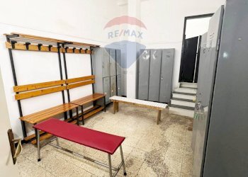 Soggiorno - Locale Commerciale Via Cimone
 
1, Catania - foto 14