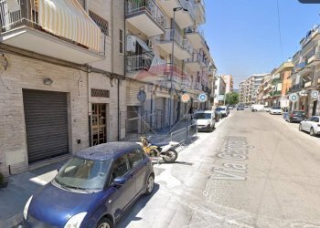 Edificio all\'aperto - Locale Commerciale Via Gargano
 
29, Manfredonia - foto 3