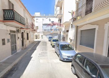 Edificio all\'aperto - Locale Commerciale Via Gargano
 
29, Manfredonia - foto 8