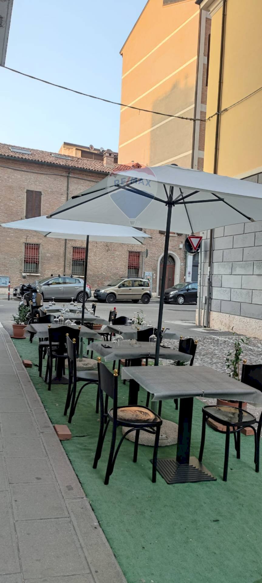 Terrazza - Attività Commerciale corso porta po
38, Ferrara - foto 2