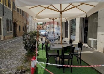Terrazza - Attività Commerciale corso porta po
38, Ferrara - foto 4