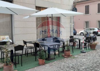 Edificio all\'aperto - Attività Commerciale corso porta po
38, Ferrara - foto 6