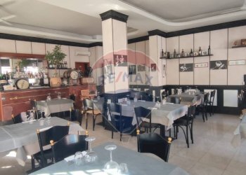 Sala da pranzo - Attività Commerciale corso porta po
38, Ferrara - foto 7