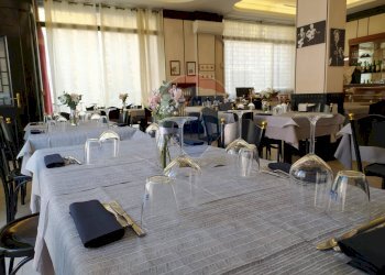 Sala da pranzo - Attività Commerciale corso porta po
38, Ferrara - foto 13