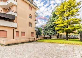 Edificio all\'aperto - Ufficio Legnano - foto 16