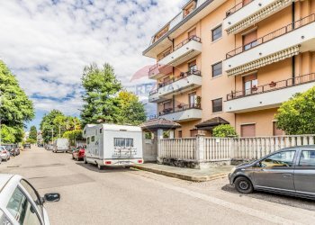 Edificio all\'aperto - Ufficio Legnano - foto 17