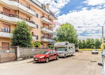 Edificio all\'aperto - Ufficio Legnano - foto 18