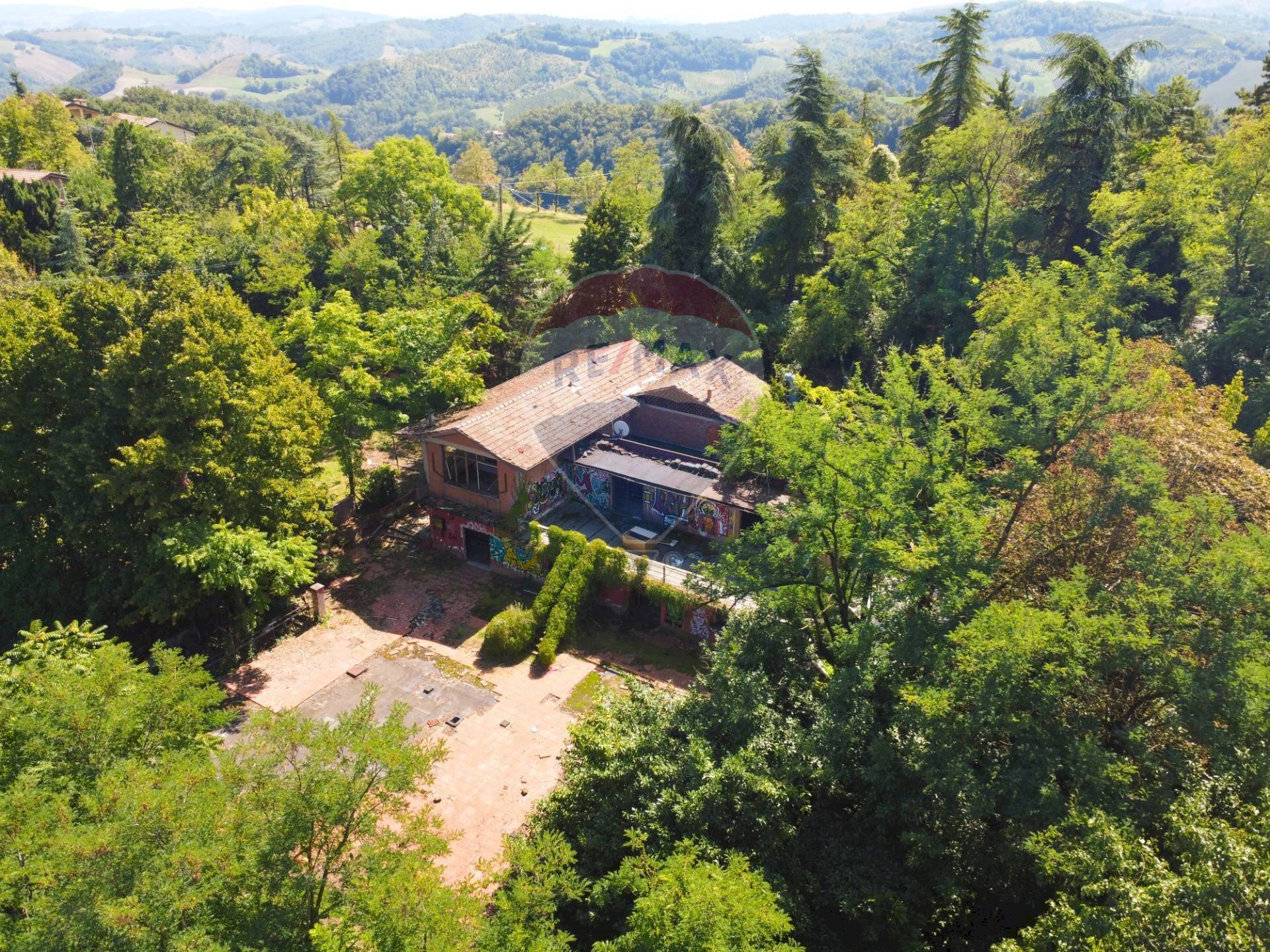 Casa all\'aperto - Locale Commerciale VIA MATILDICA
 
12, Quattro Castella - foto 3