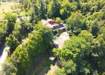 Giardino - Locale Commerciale VIA MATILDICA
 
12, Quattro Castella - foto 1