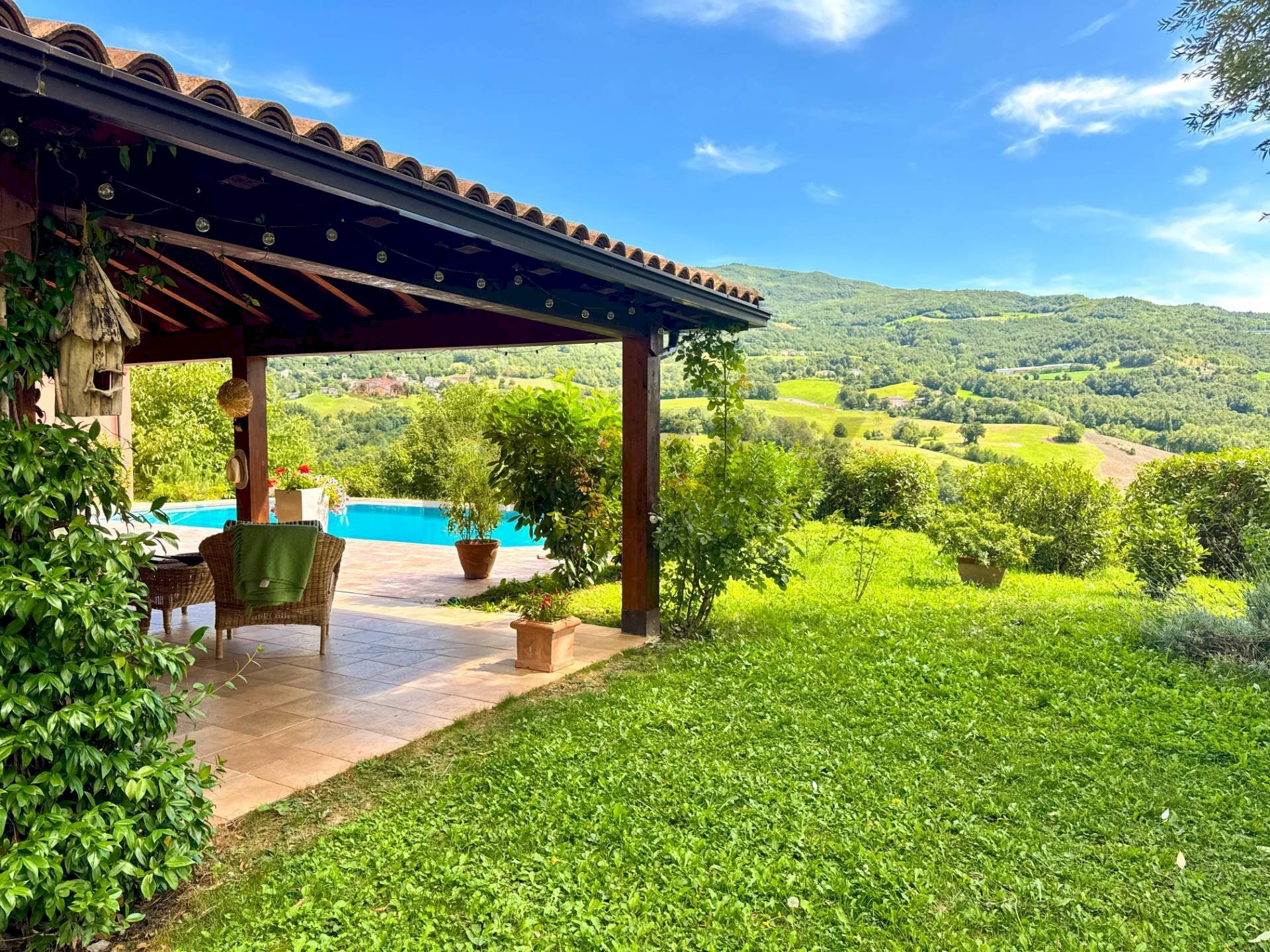 Terrazza - Villa Via Case Rossi
 
2, Villa Minozzo - foto 2