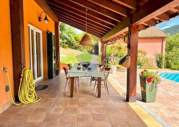 Terrazza - Villa Via Case Rossi
 
2, Villa Minozzo - foto 2