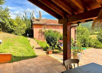 Terrazza - Villa Via Case Rossi
 
2, Villa Minozzo - foto 23