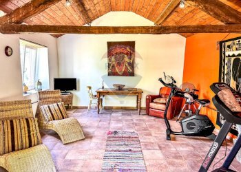 Soggiorno - Villa Via Case Rossi
 
2, Villa Minozzo - foto 24