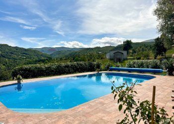 Piscina - Villa Via Case Rossi
 
2, Villa Minozzo - foto 2