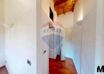 Hall / corridoio - Terraced Villa via Riviera
 
1, Torre d'Isola - photo 36