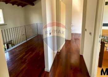 Hall / corridoio - Terraced Villa via Riviera
 
1, Torre d'Isola - photo 41