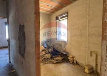 Hall / corridoio - Quadrilocale salita mulino vittoria
 
76, Palermo - foto 11