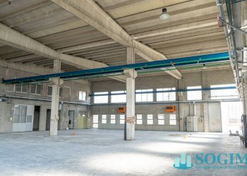 Interno_2 - Capannone Via San Maurizio
 
1, Turate - foto 6