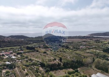 Vista delle montagne - Trilocale via Giovanni Pascoli
 
18/D, Domus De Maria - foto 21