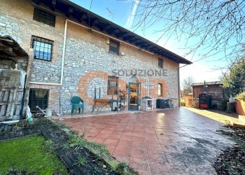 Cortile - Casa indipendente Loc rezzano, Carpaneto Piacentino - foto 4