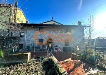 Cortile - Casa indipendente Loc rezzano, Carpaneto Piacentino - foto 5