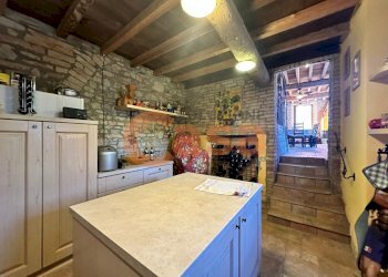 Cucina - Casa indipendente Loc rezzano, Carpaneto Piacentino - foto 22