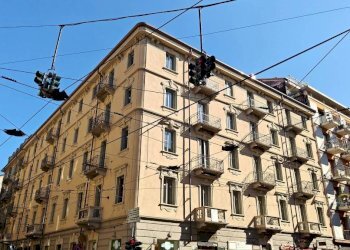 Facciata - Bilocale via Madama Cristina, 65, Torino (zona San Salvario) - foto 15