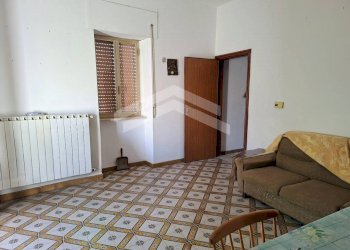 Foto 2 - Stabile - Palazzo via XXIV
 
SNC, Castelbottaccio - foto 2