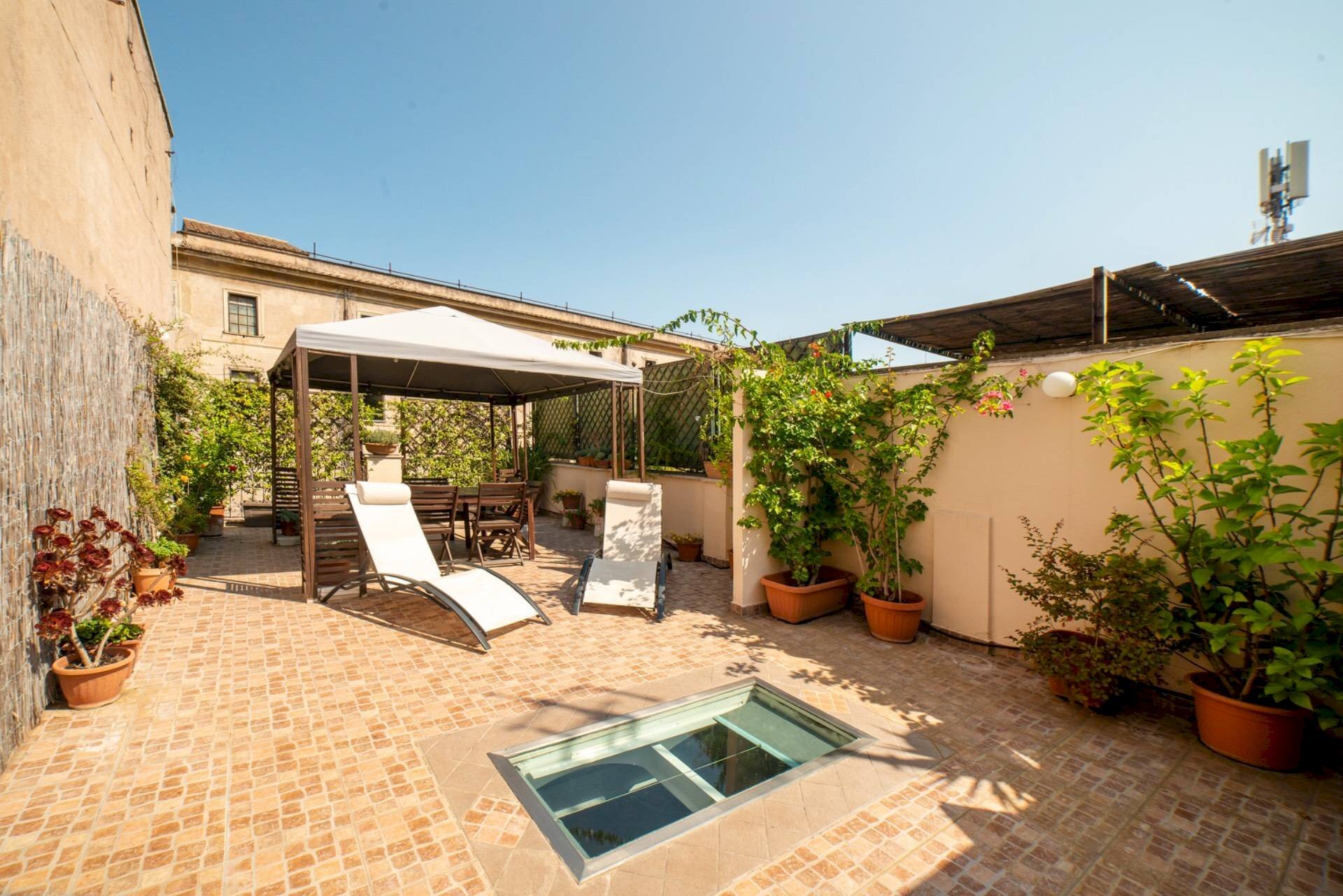 Attico Centro Storico Roma Monti - Attico Via Degli Zingari
 
47, Roma - foto 1